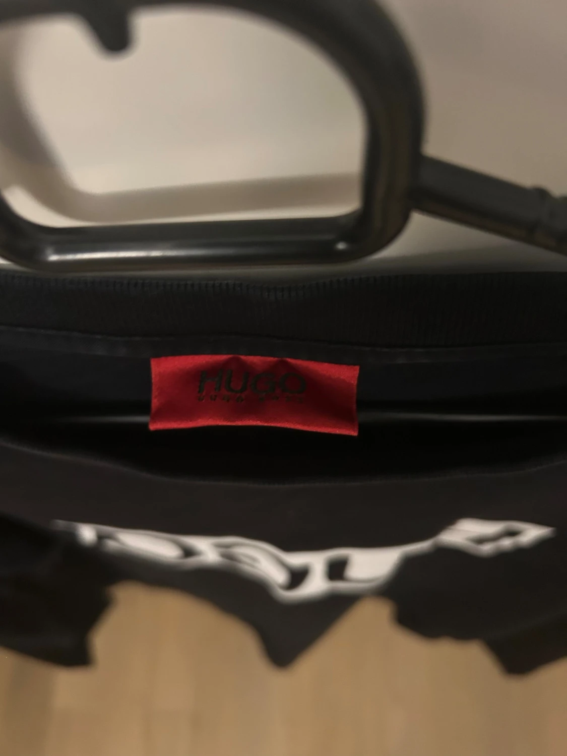 Svart långärmad tröja från Hugo - 3