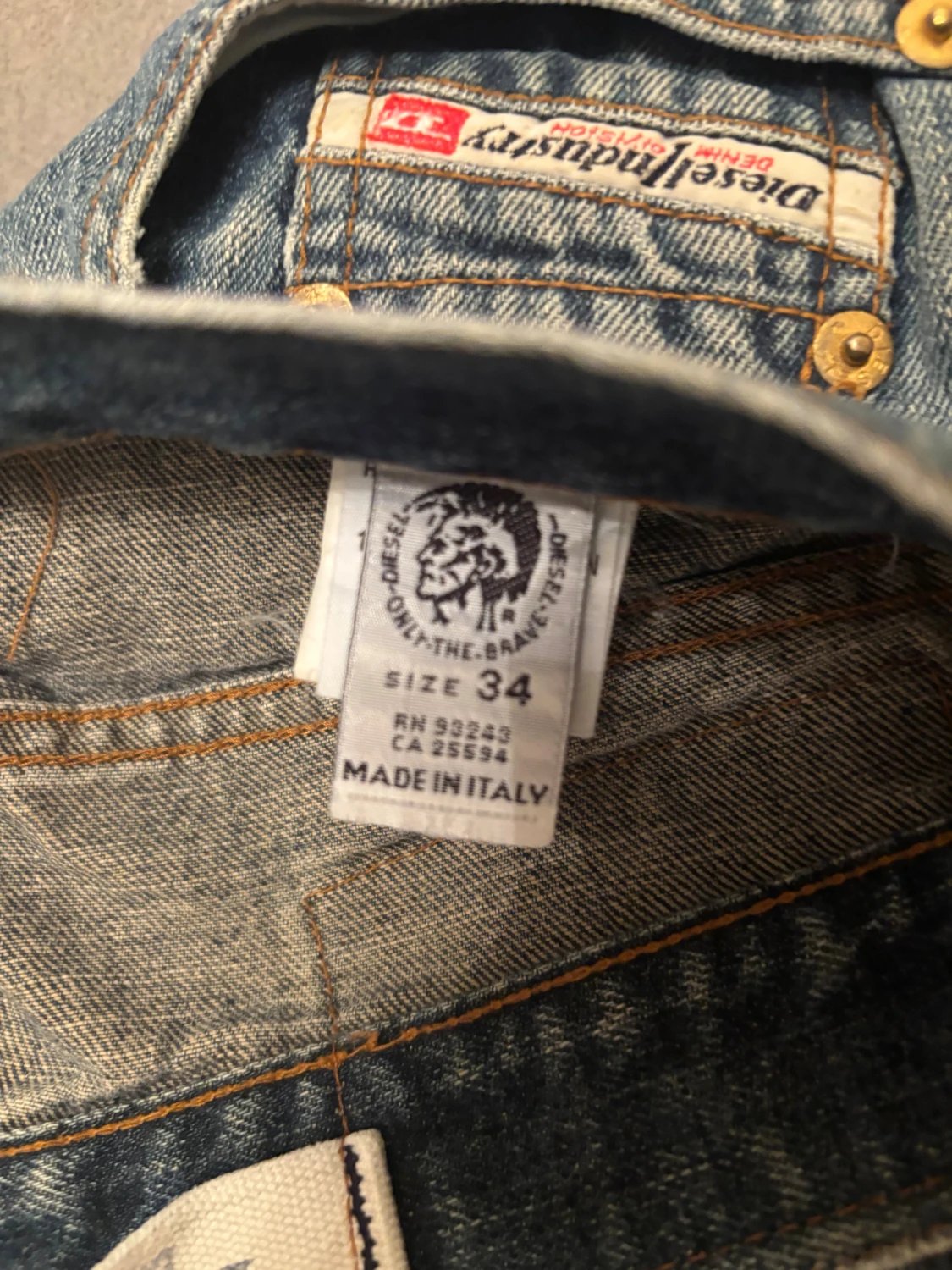 Blå Diesel jeans straight fit, stl 34 - 2