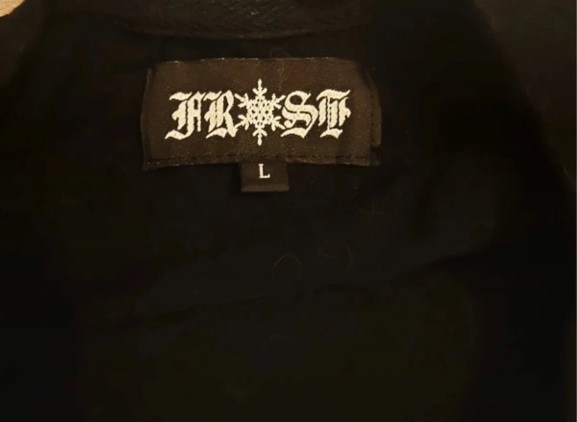 Svart långärmad tröja från FROST - 1