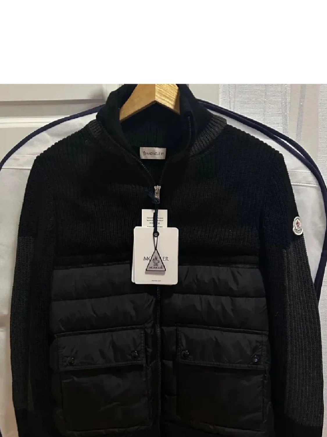 Svart cardigan från Moncler