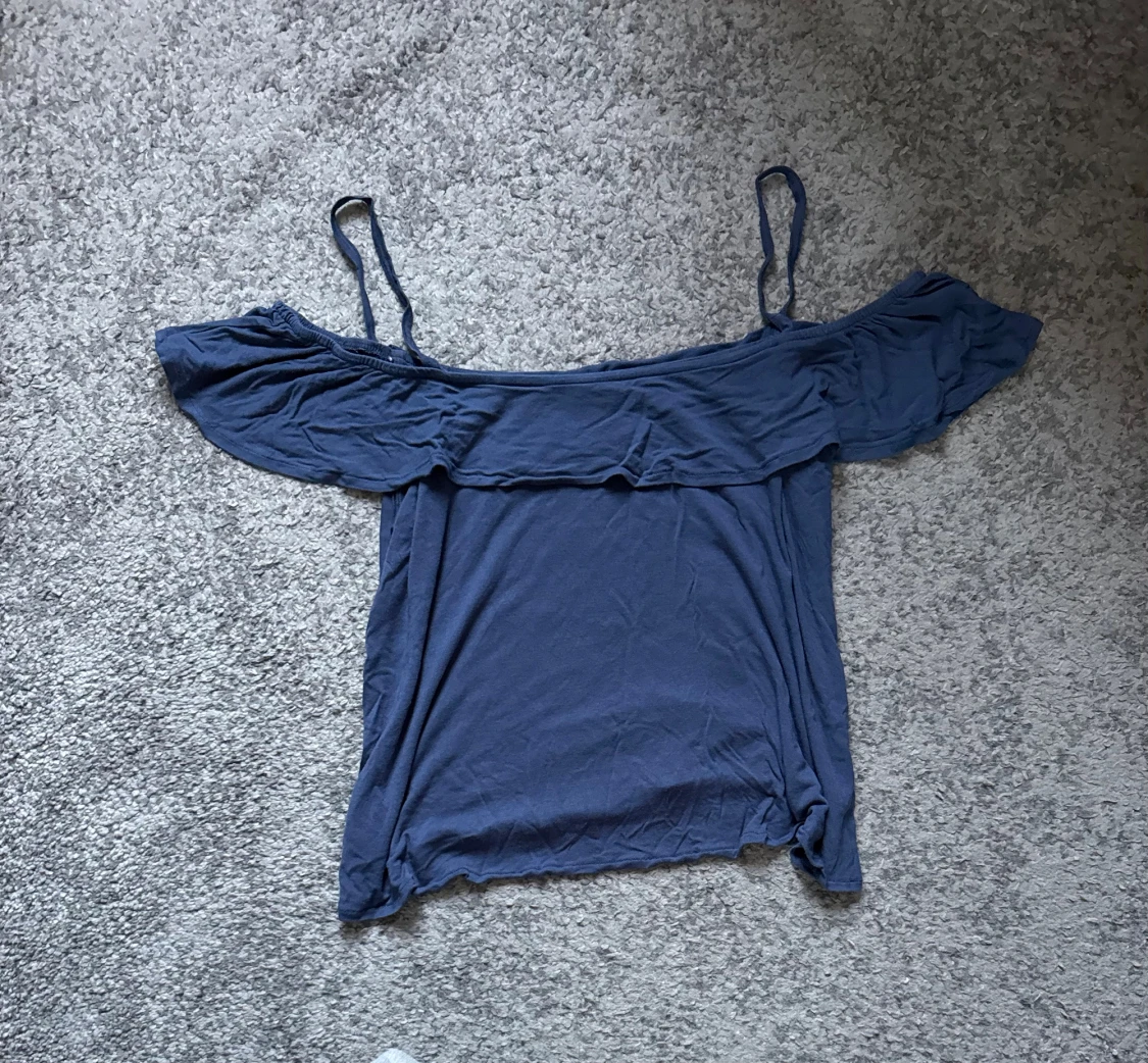 Off the shoulder topp