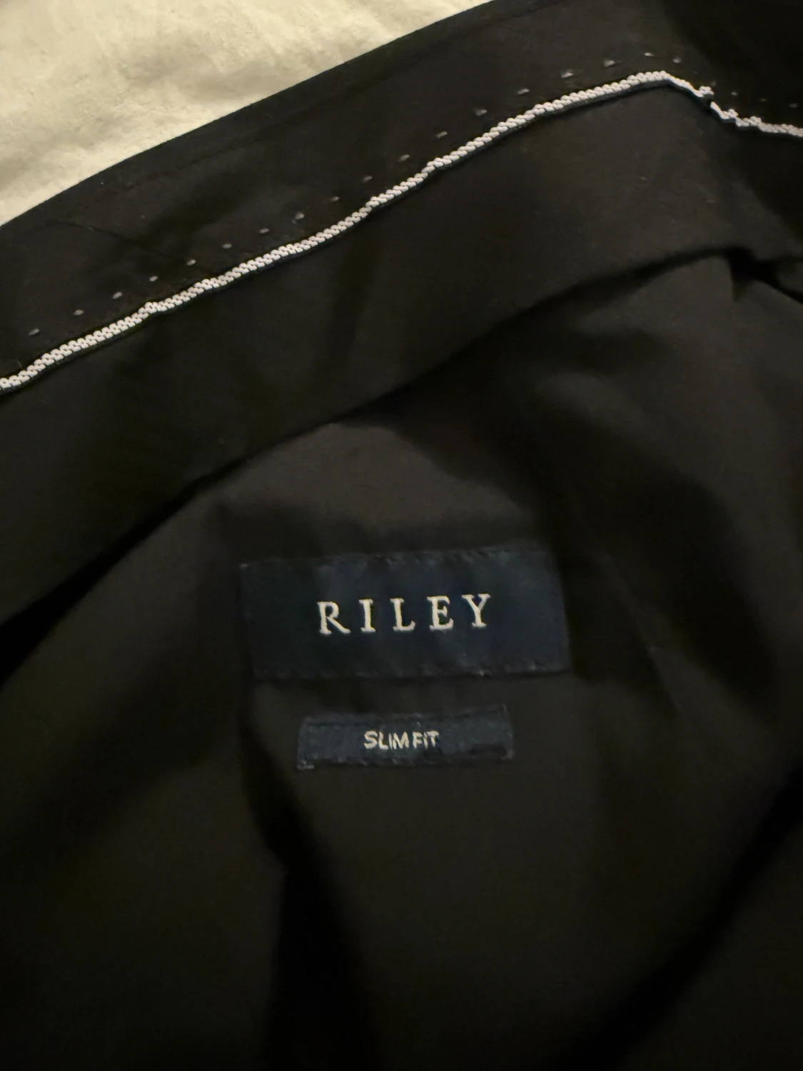 Svarta slimfit kostymbyxor från Riley  - 2