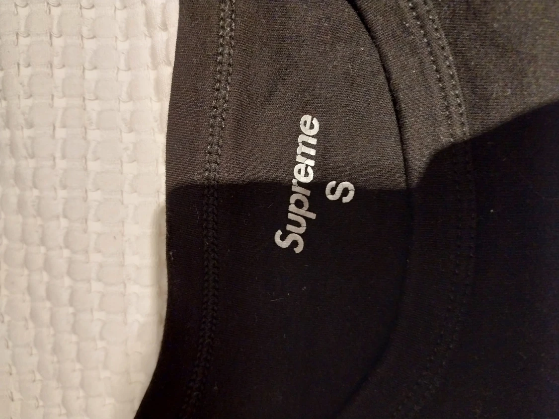 Supreme svart t-shirt med Bugs Bunny - 1