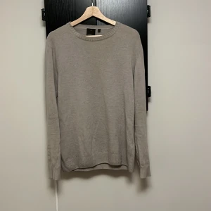 Oscar Jacobsson - Vit merino Oscar Jacobson tröja i bra skick 