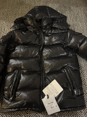 Moncler Maya Puffer Jacket Size 2 - In excellent condition. NFC and QR code work. Fits S/M. Thick and warm. Same day shipping.