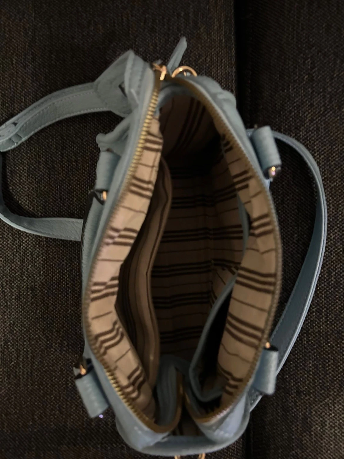 Ljusblå väska med gulddetaljer - 2