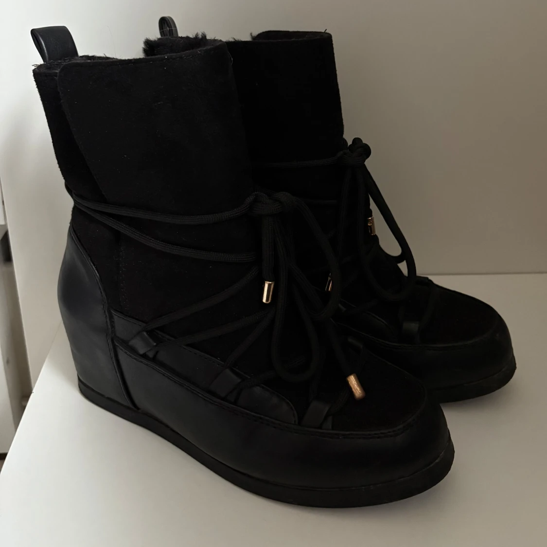 Isabel Marant liknande skor med kilklack - 1