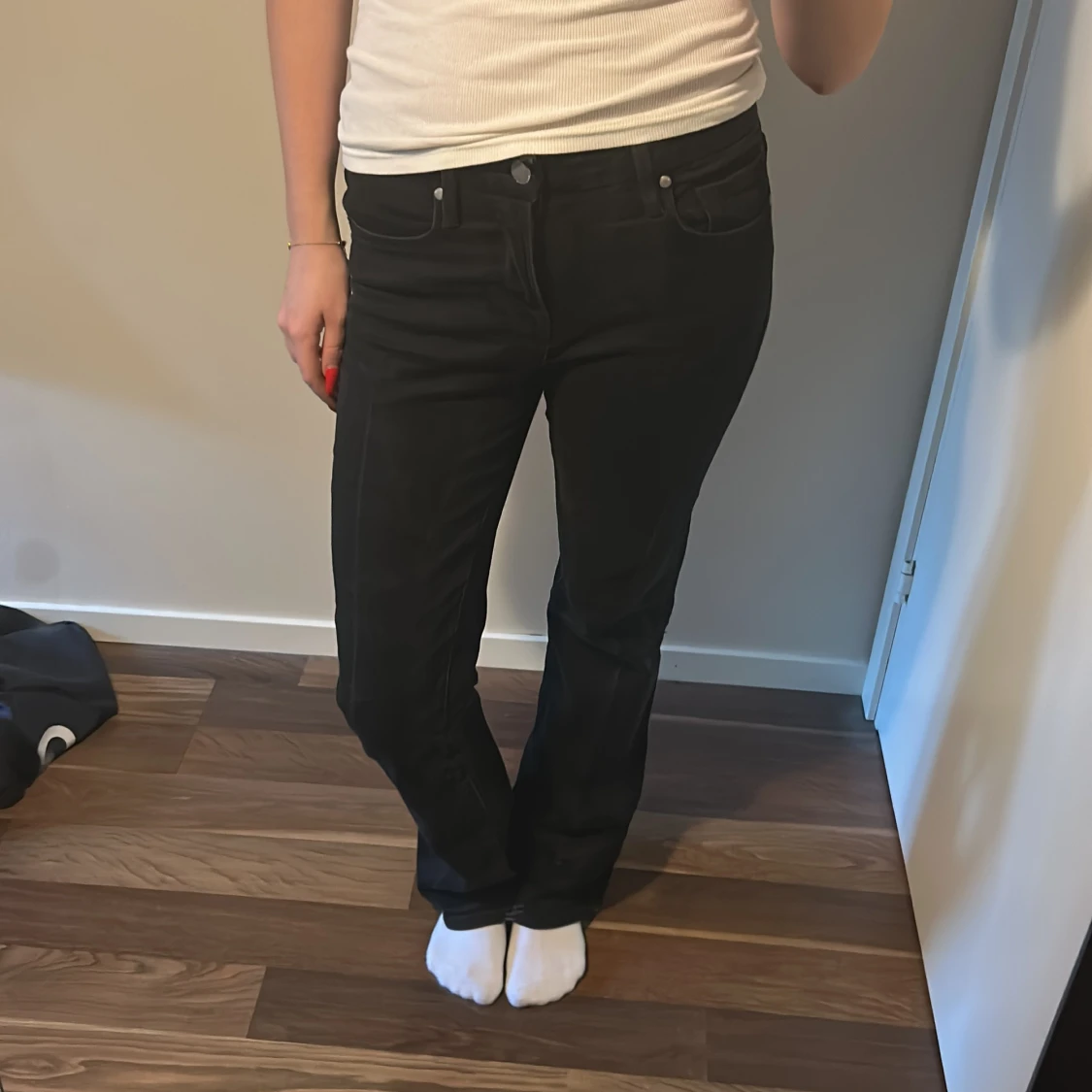 Svarta bootcut jeans