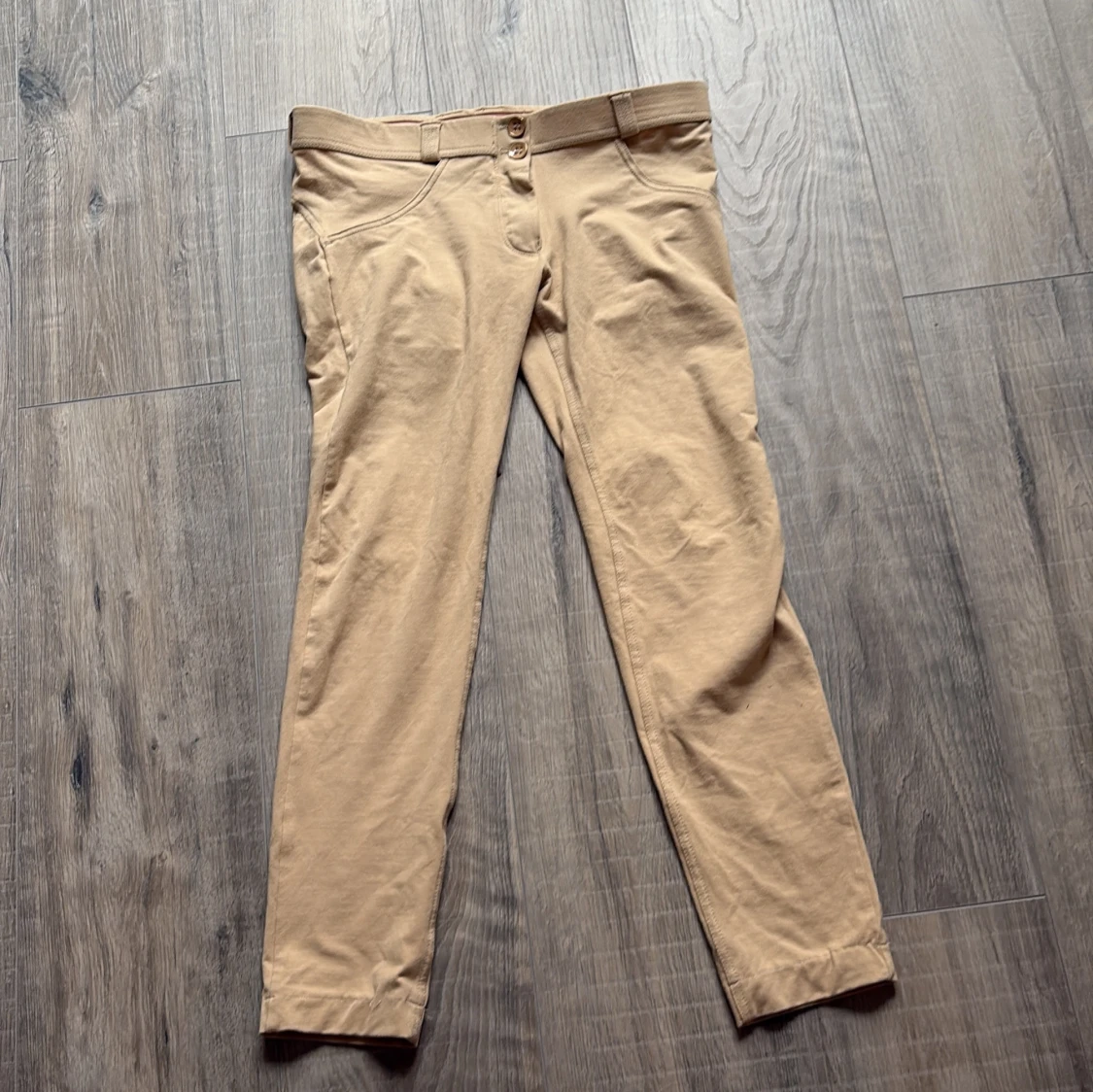 Beige WR.UP Push-Up byxor från Freddy - 1