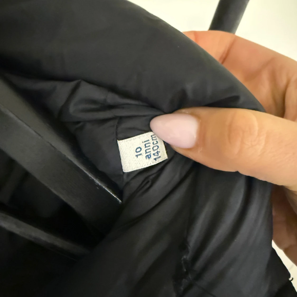 Svart lång dunjacka från Moncler - 2