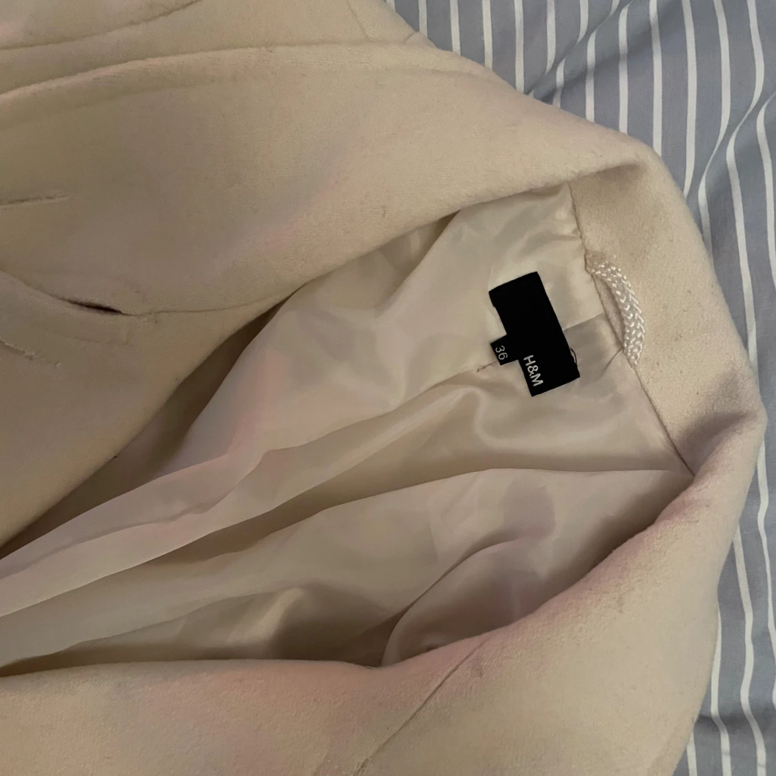 Beige kappa från H&M, storlek 36 - 2