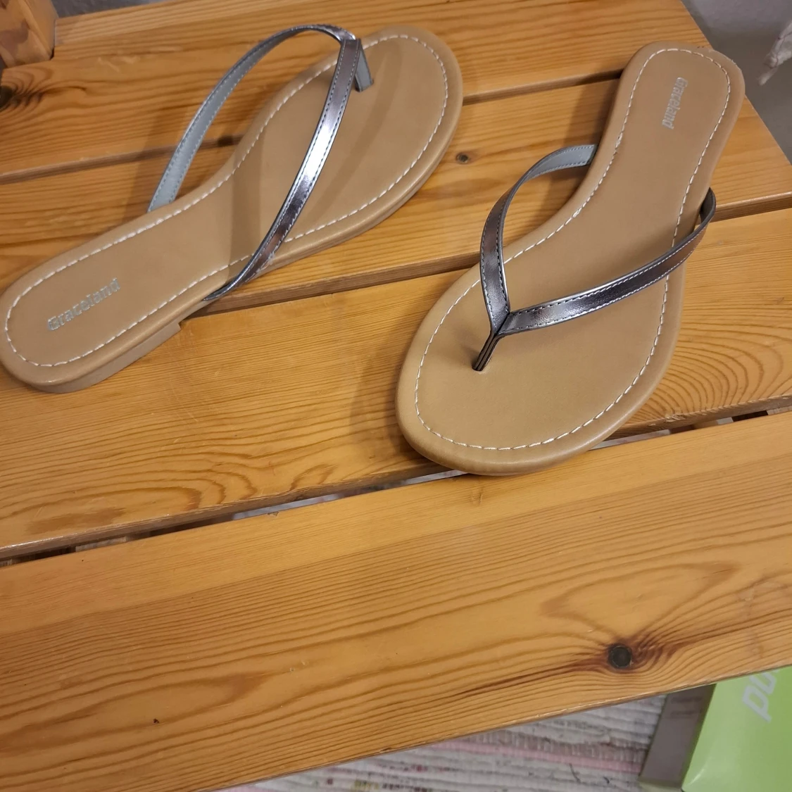 Graceland sandaler med silverremmar - 1