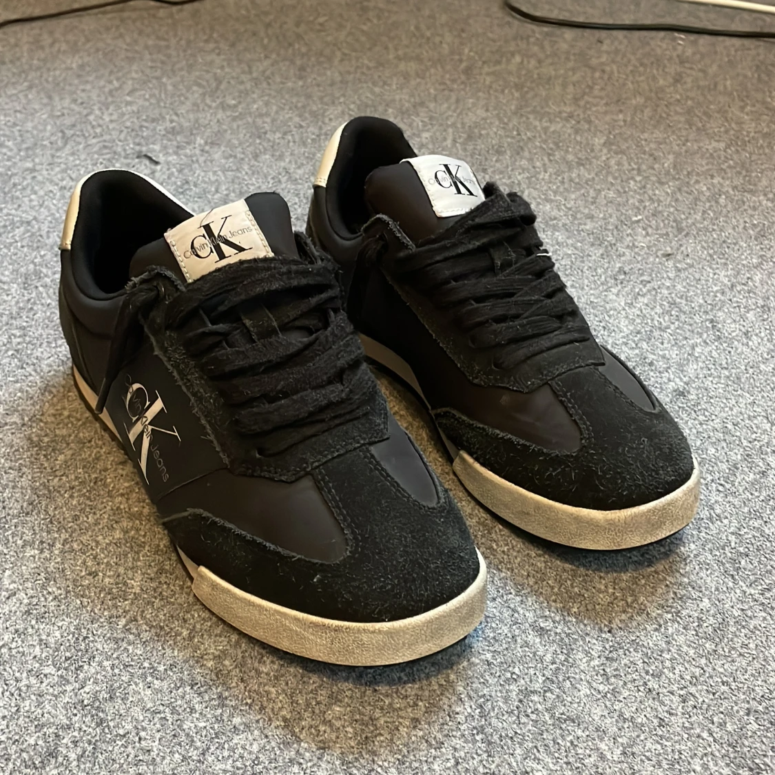 Svarta sneakers Calvin Klein Jeans