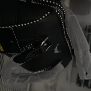 Zadig et Voltaire väska  - Hellt ny . Allt medföljer    axelband och dustbag  och väskan 