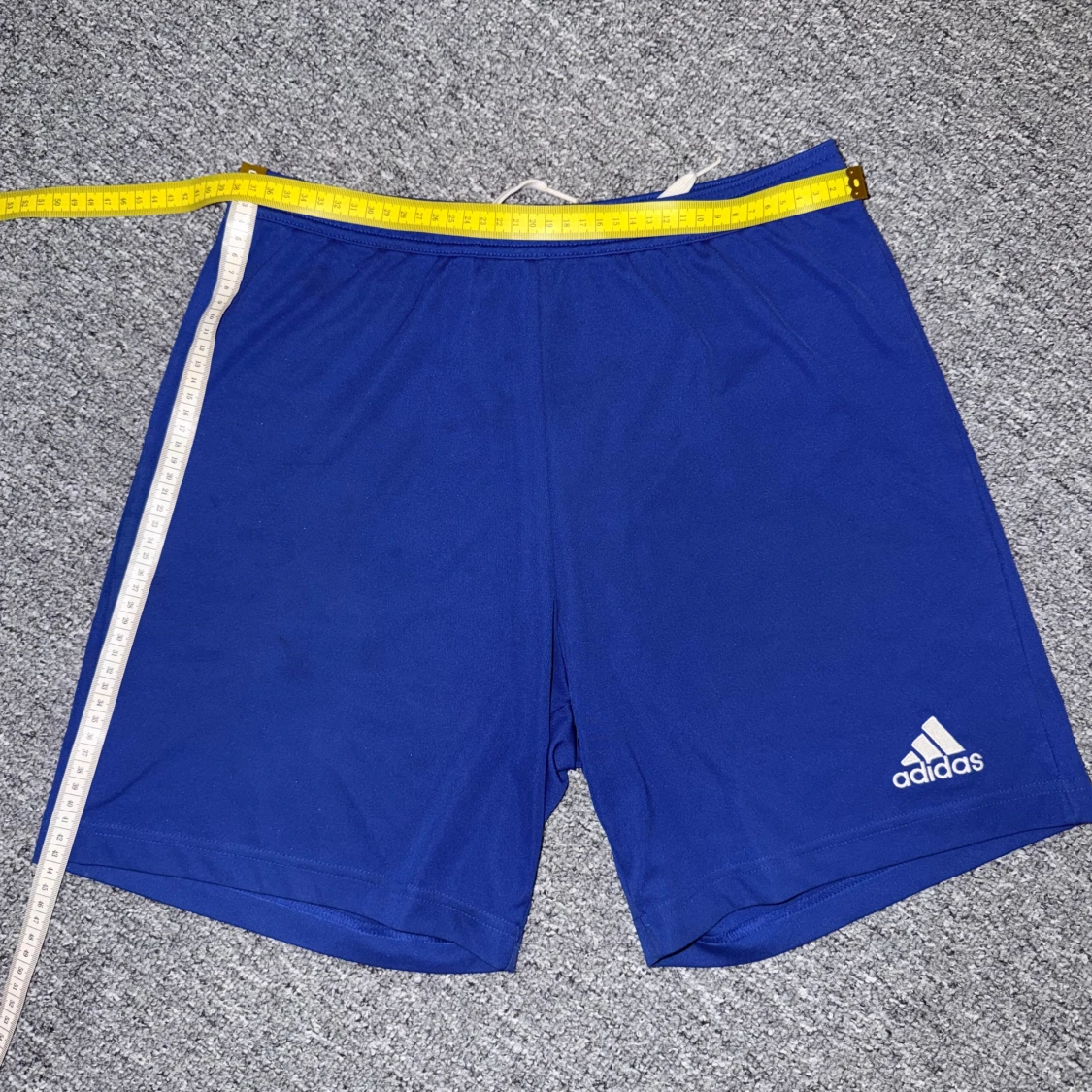 Blå Adidas shorts med snörning - 1