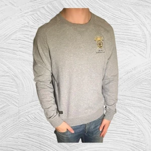 Morris Tröja - En snygg Morris tröja till salu! Storlek: M och i mycket bra skick. Hör av dig vid eventuella frågor eller prisförslag