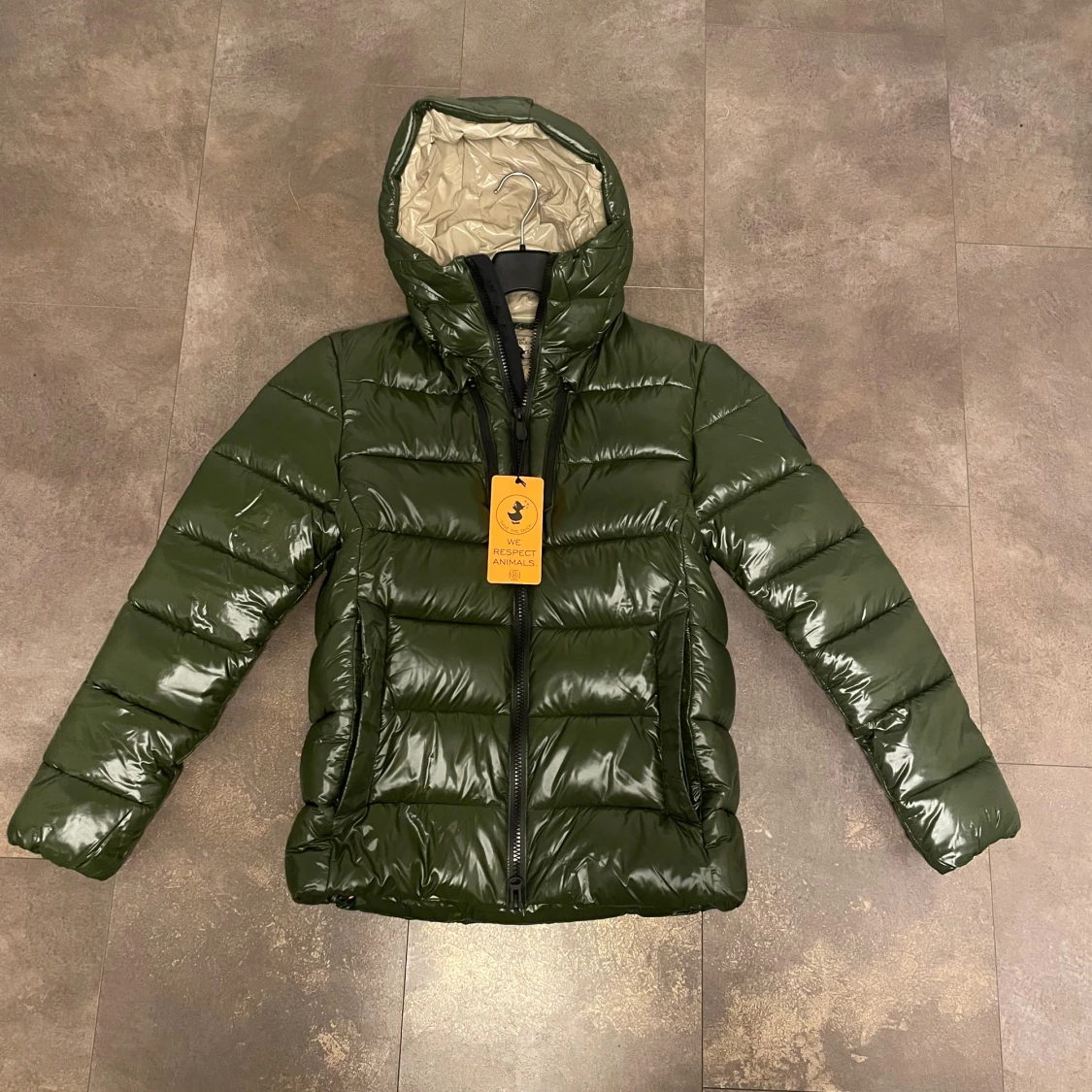 Save the duck jacka - 1