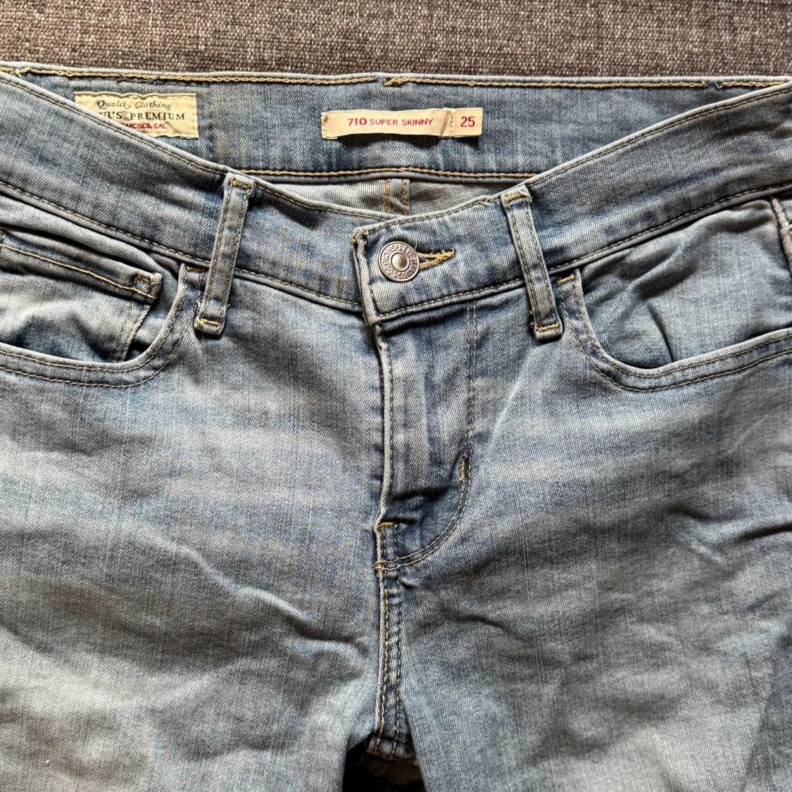 Levi's 710 Super Skinny ljusblå jeans - 1