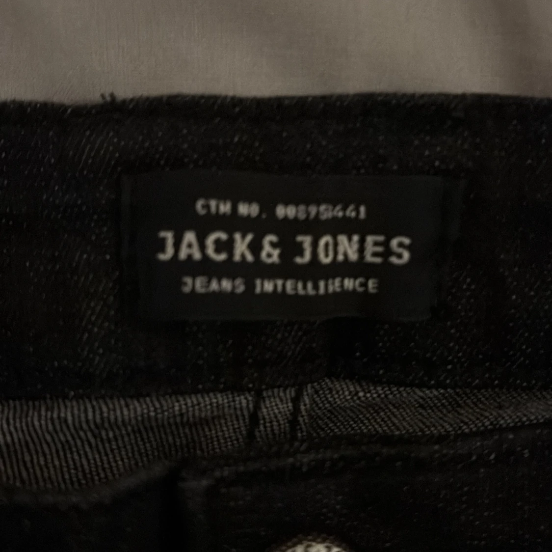 Jack n Jones  - 4
