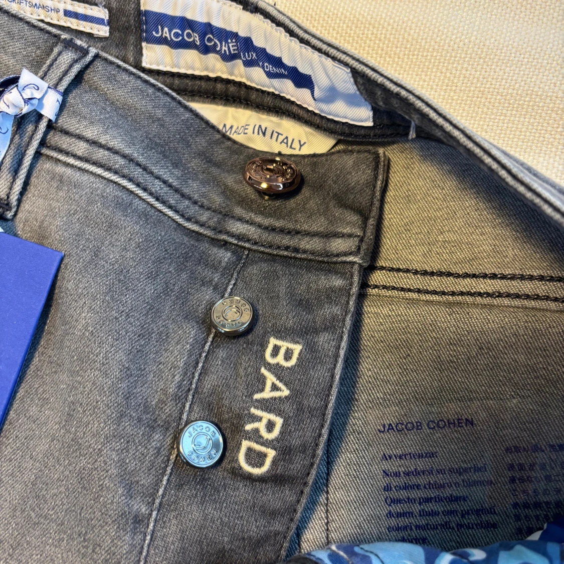 Helt nya Grå jeans Jacob Cohën Bard straight fit - 2