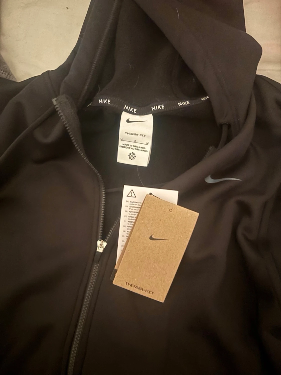 Svart Nike hoodie med dragkedja - 1