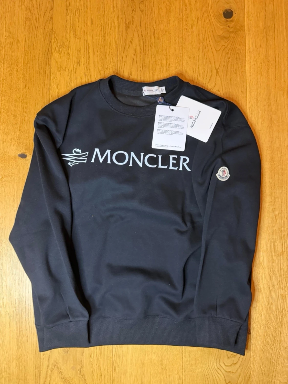 Svart Moncler sweatshirt med logga