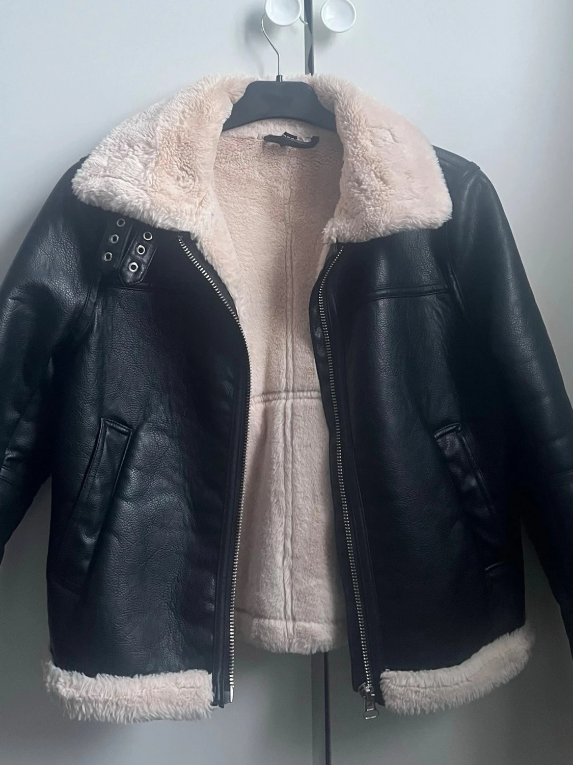 Black teddy jacket with faux fur - 1