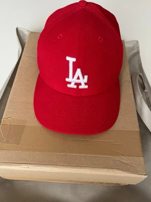 Los Angeles Keps - Klassisk LA keps från New Era. Storlek 7. 55.8cm