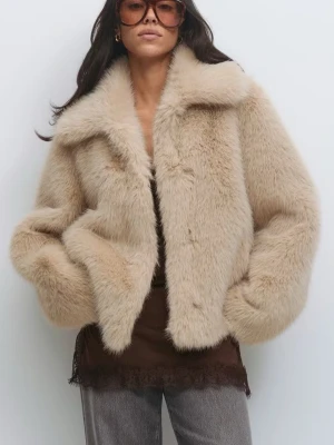 Helt ny pälsjacka med prislapp - Aldrig använt endast testat