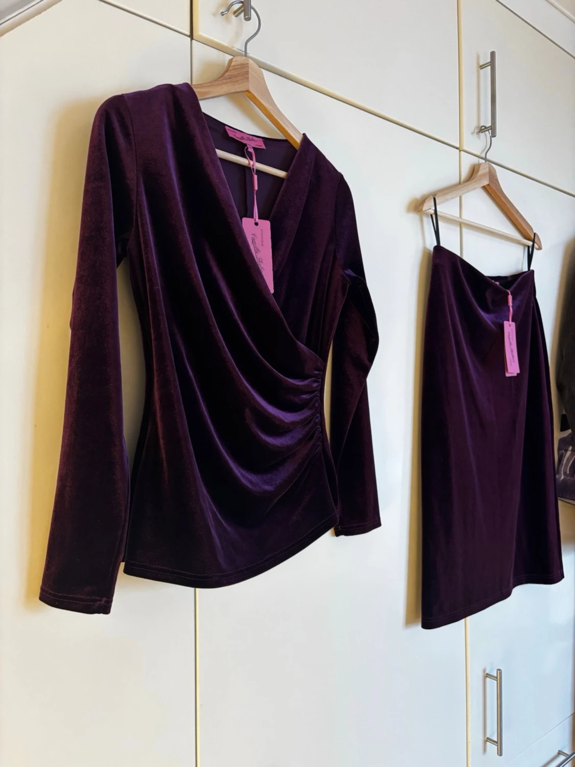 Nya oanvända lila sammetstop och kjol från Camilla Thulin storlek 38 - 3