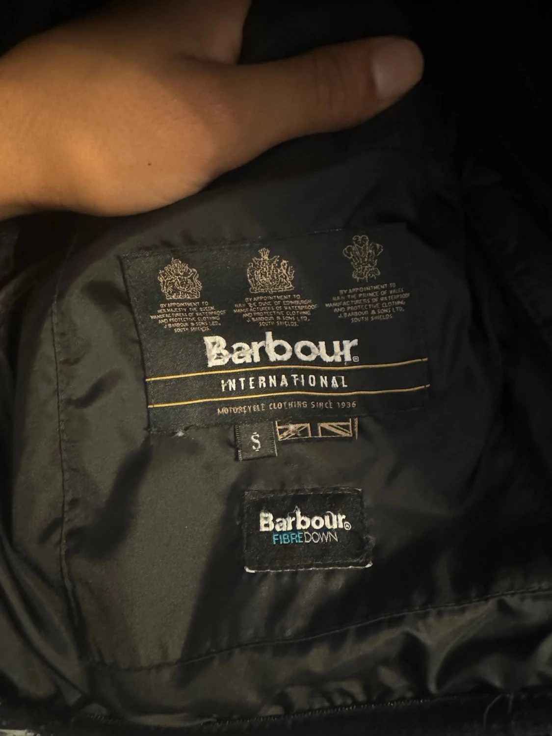 Svart dunväst från Barbour med luva - 2