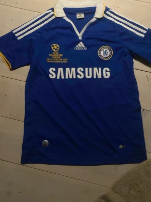 Chelsea tröja. Frank Lampard - Chelsea tröja med nummer 8 och Frank Lampard på ryggen