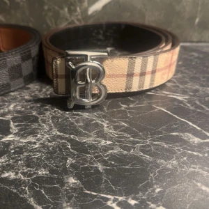 Burburry bälte  - Helt nytt oanvänt, möts upp i Göteborg 