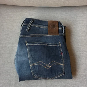 Replay Anbass jeans  - Replay Anbass jeans | Storlek 31/34 | Mycket bra skick | Hör av dig vid funderingar 🙌🏼