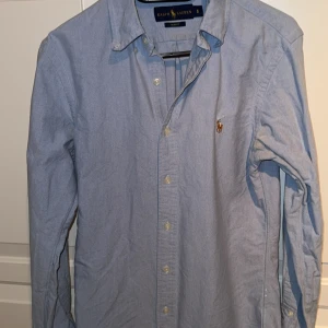 Ralph lauren skjorta - Ljusblå Ralph lauren skjorta