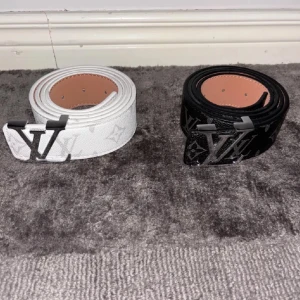 2 lv mössor för 450kr - Helt ny, skickas inom 24h