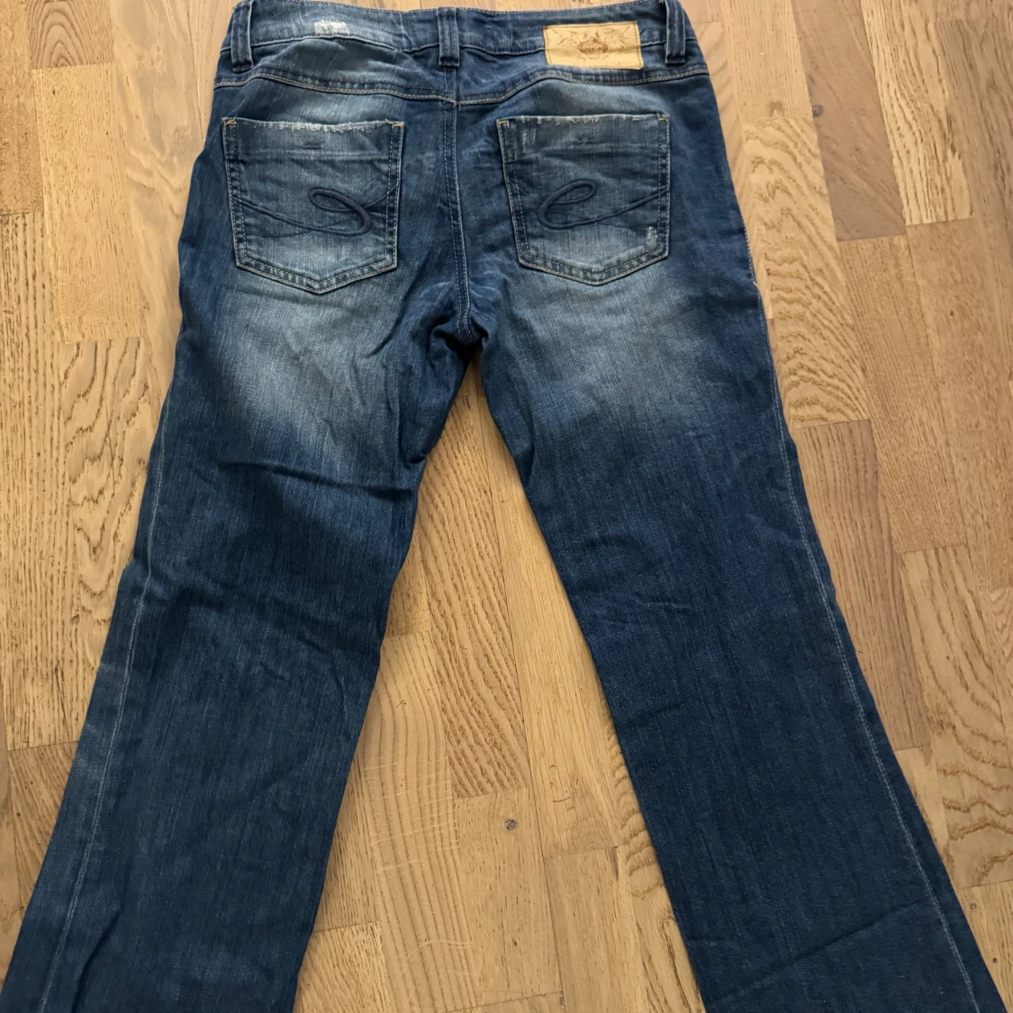 Blå bootcut jeans från Esprit - 2