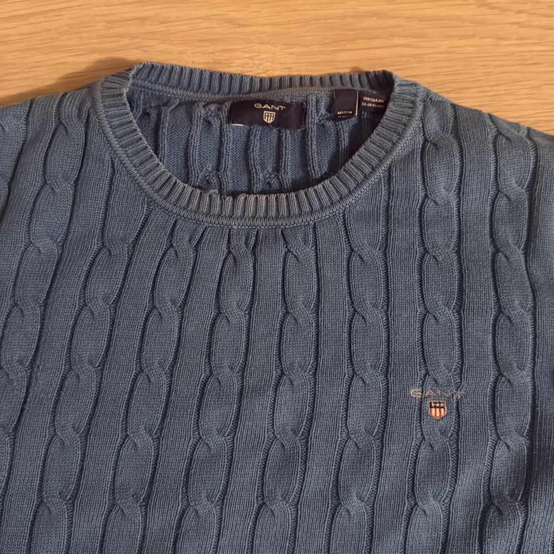 Blå kabelstickad tröja från GANT - 3