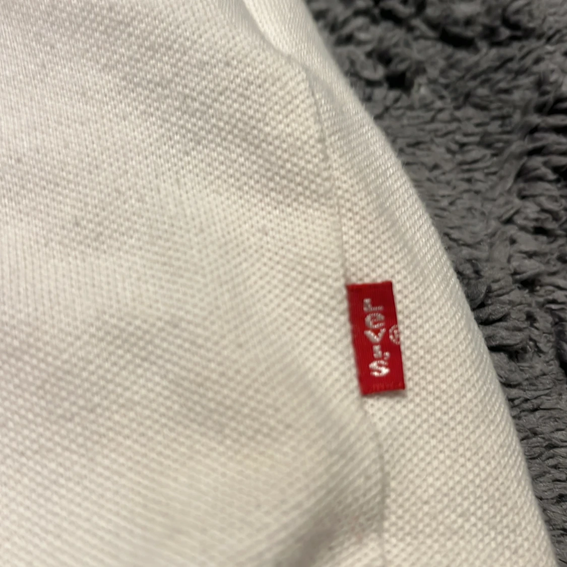 Vit pikétröja från Levi's - 4