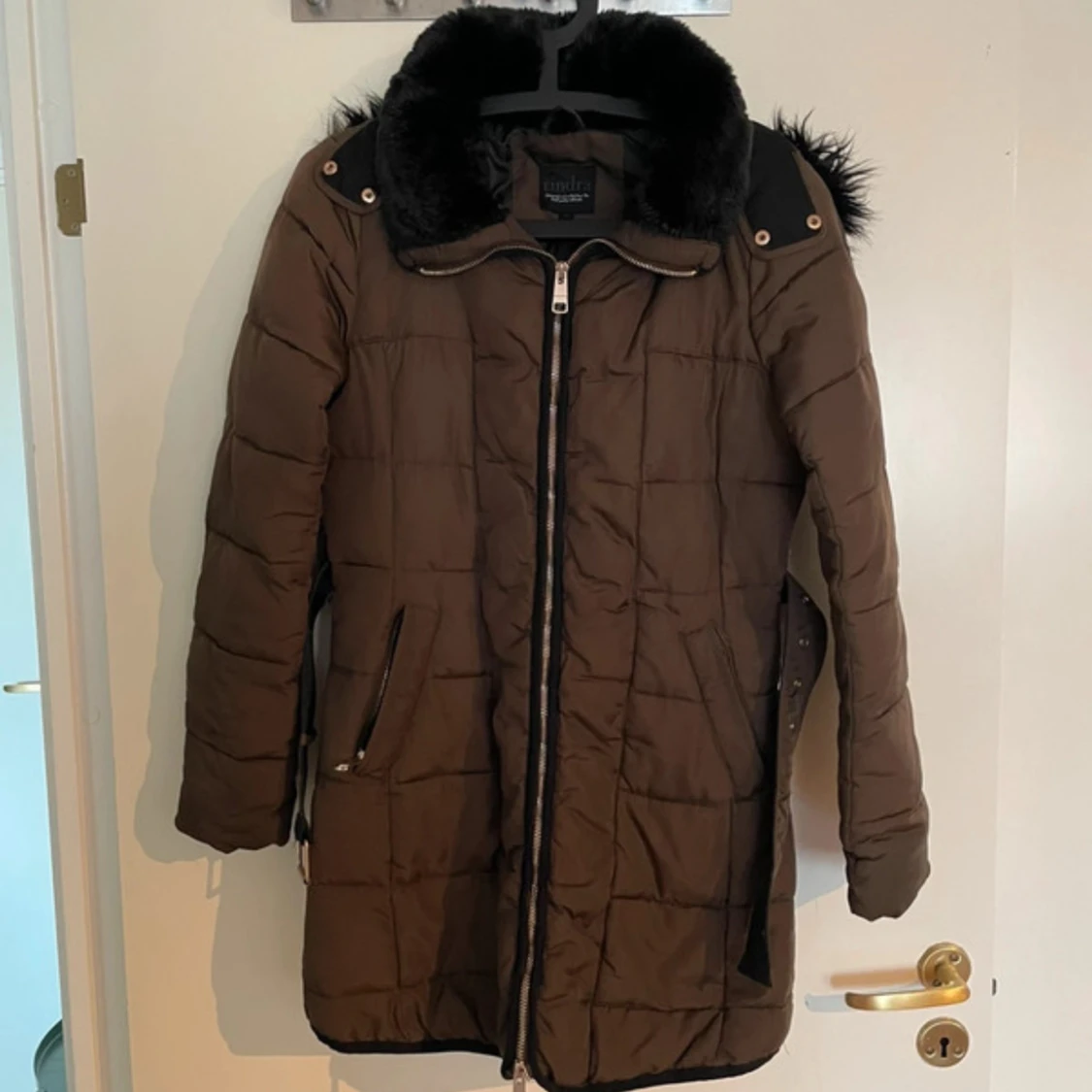 Brun quiltad dunjacka från Tindra - 3