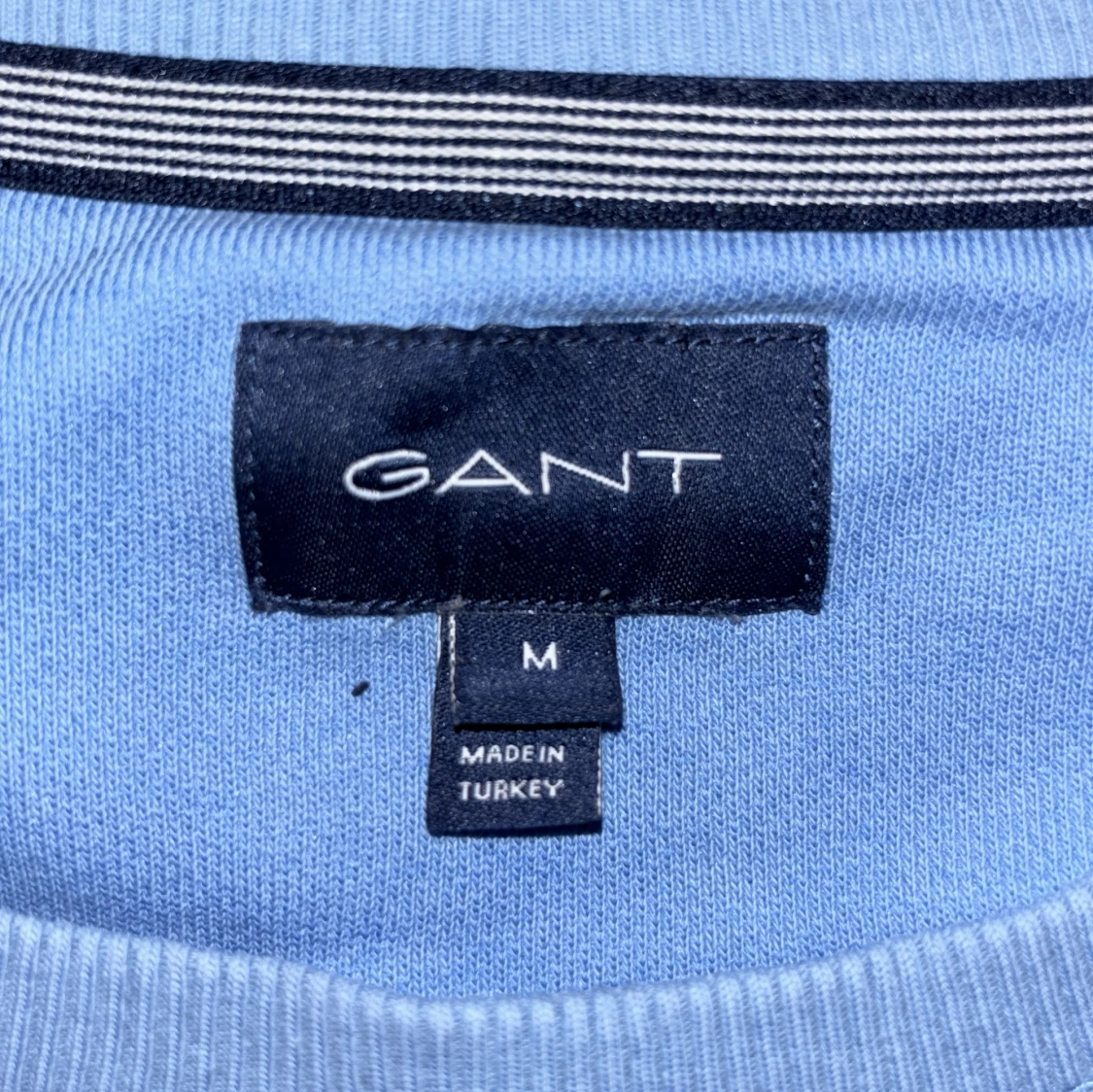 Ljusblå sweatshirt från GANT - 2