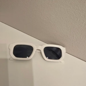 Solglasögon - Solgöasögon