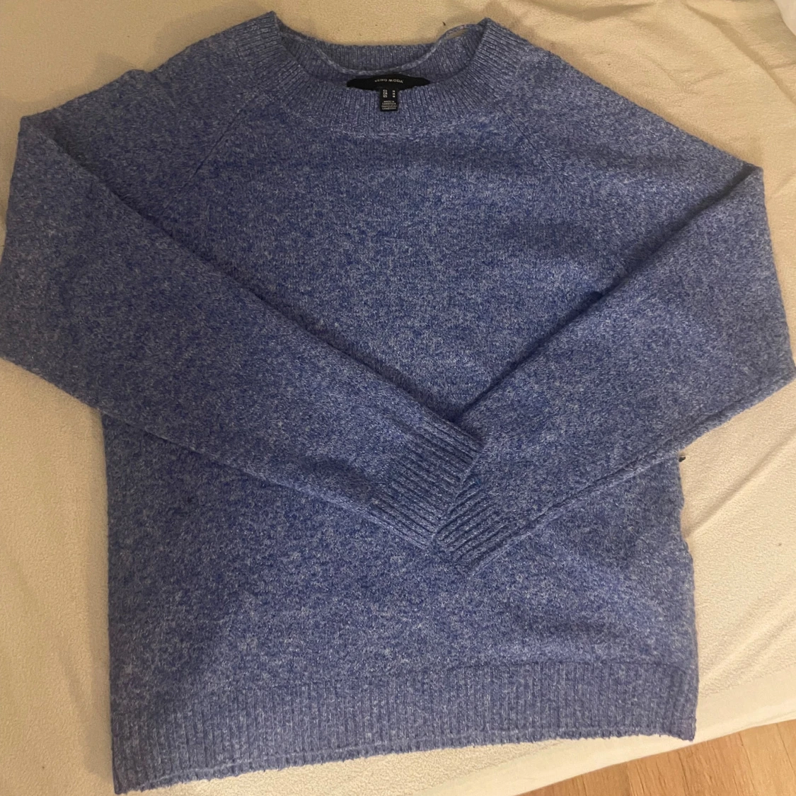 Blå stickad tröja  - 2