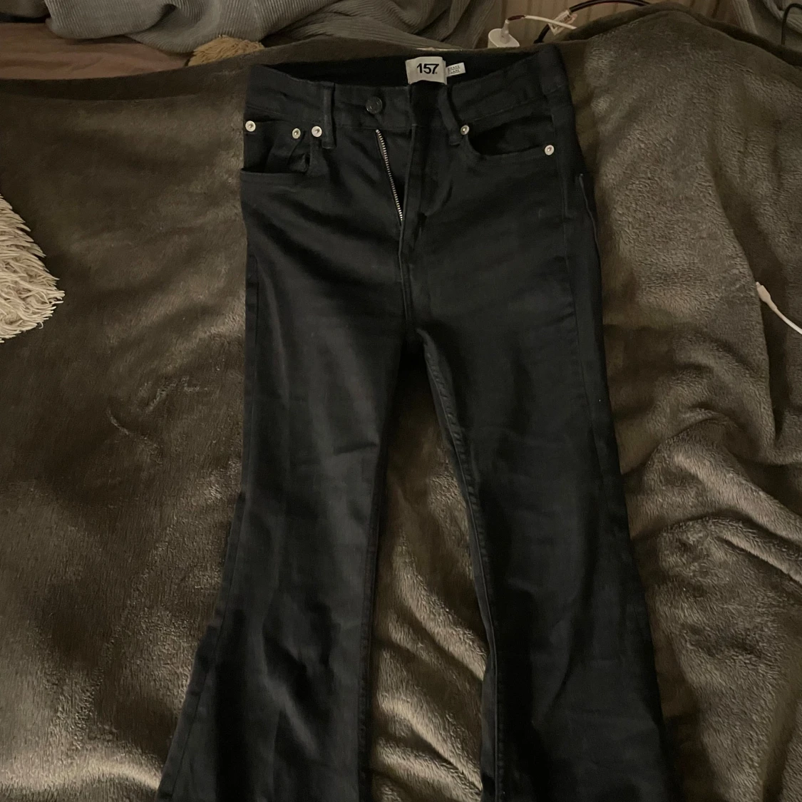 Svarta bootcut jeans från 157