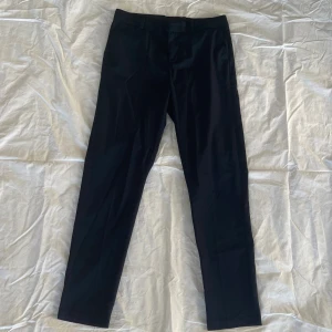 Kostymbyxor  - Mörkblå kostymbyxor 