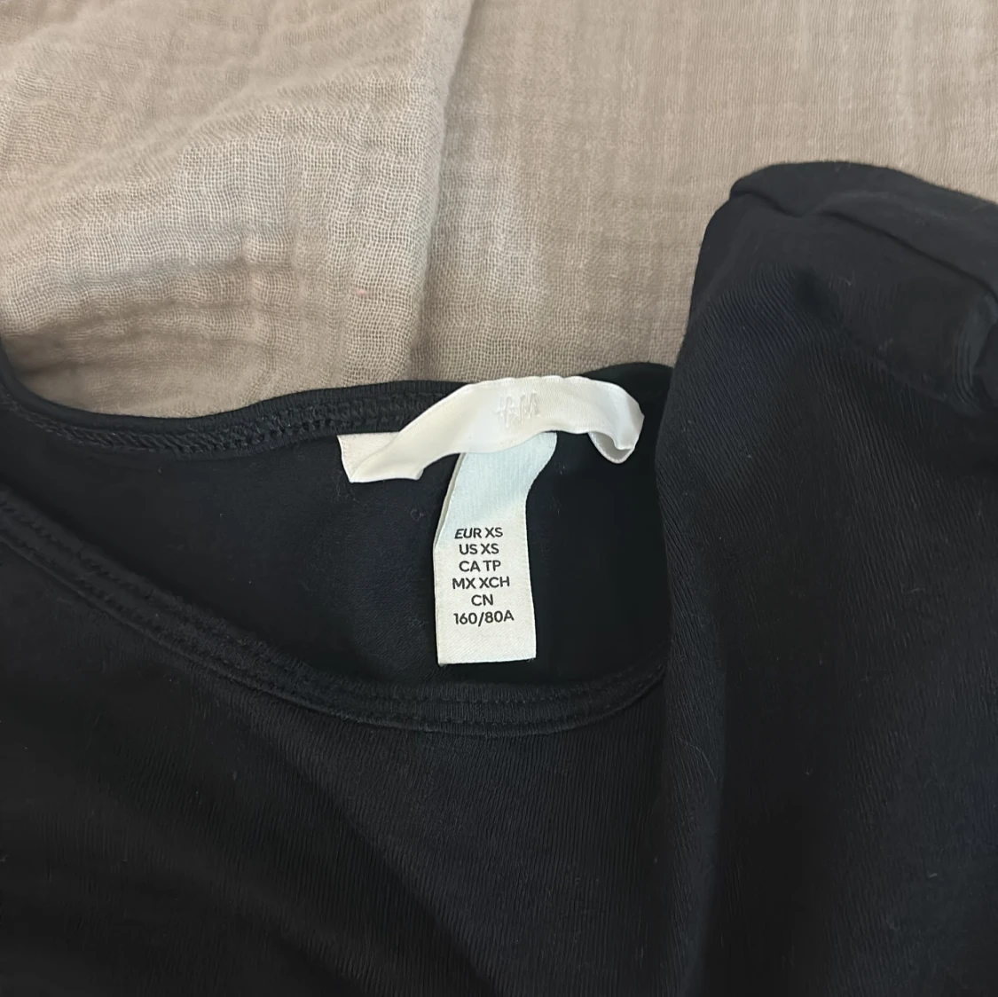 Svart långärmad klänning H&M XS - 1