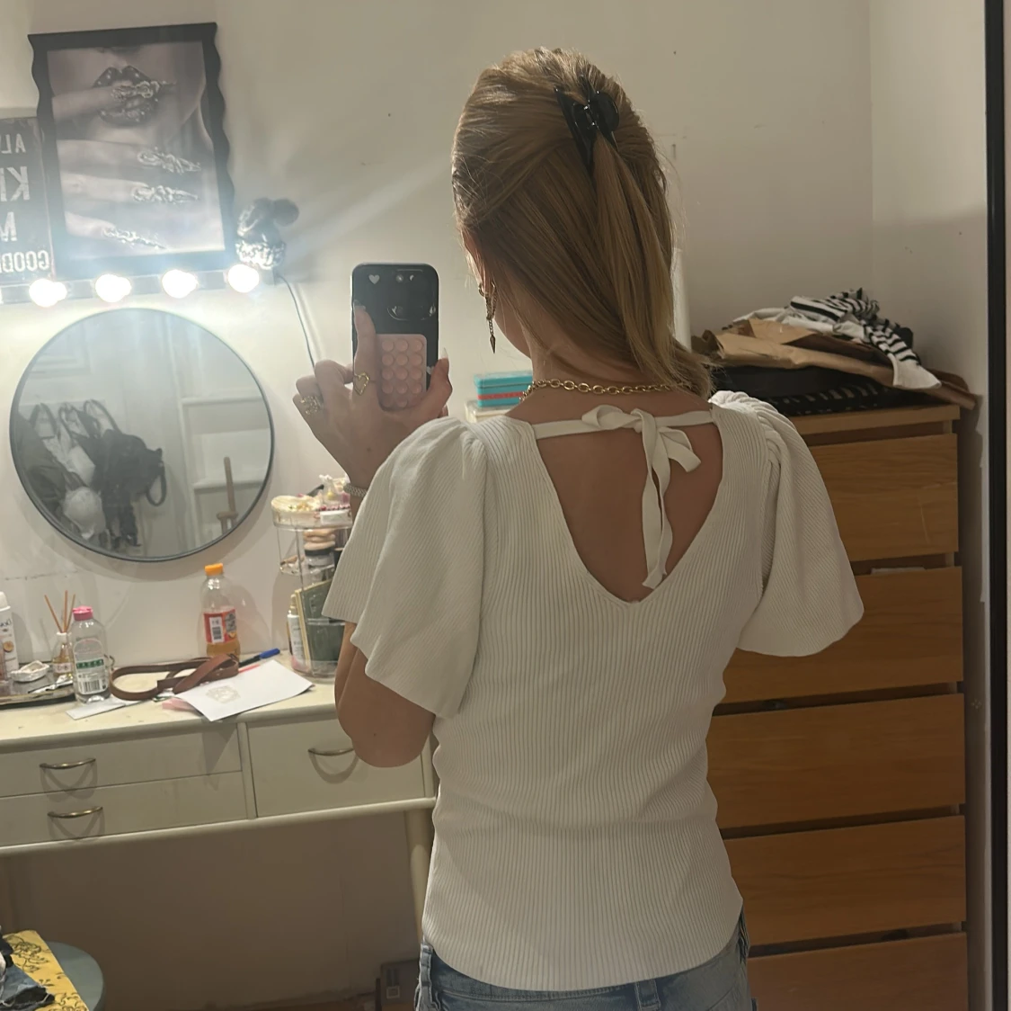 Vit ribbad topp med puffärm från ONLY - 1