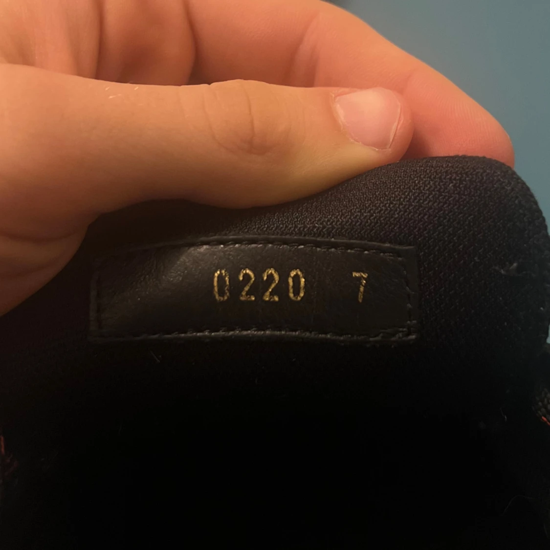 Louis Vuitton sneakers med färgdetaljer - 4