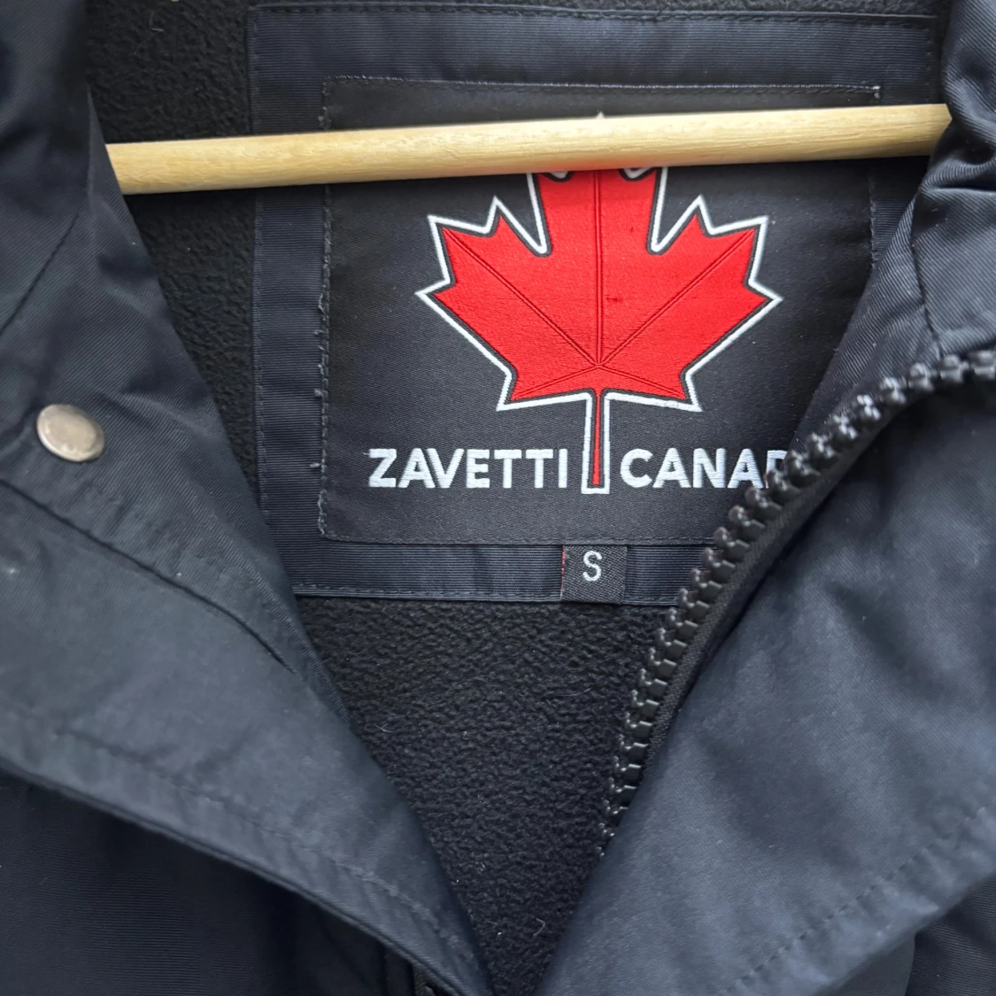 Svart pufferjacka från Zavetti Canada - 3