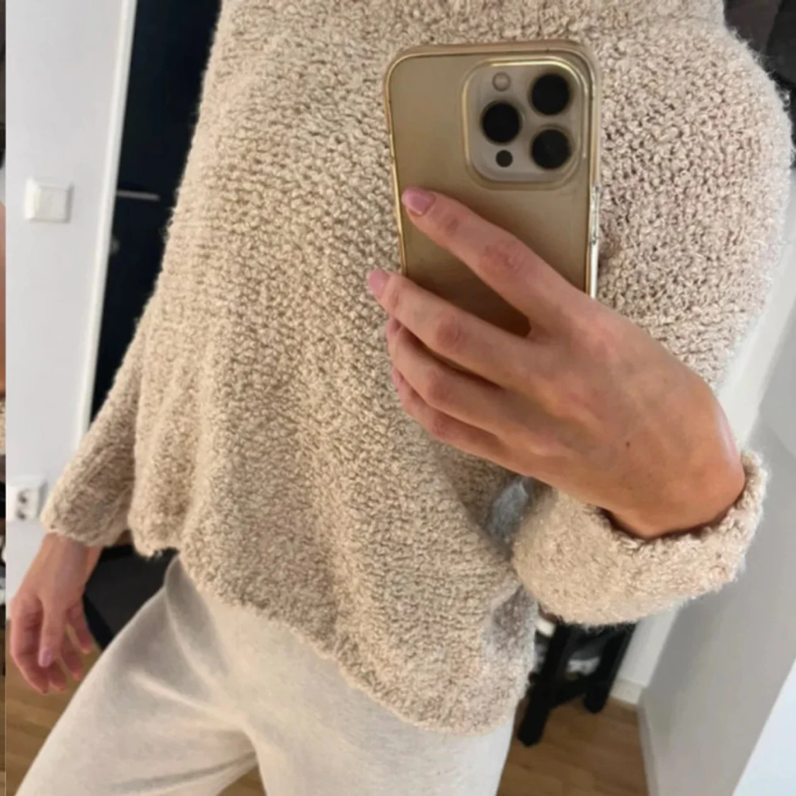 Snygg stickad tröja 